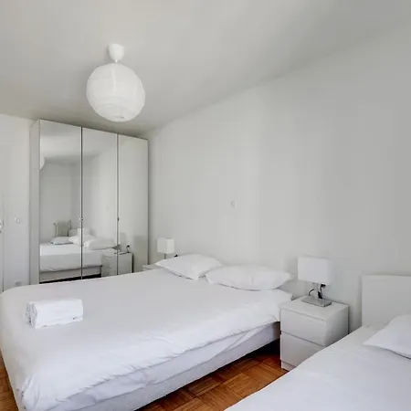 Confort Et Modernite A Vanves *